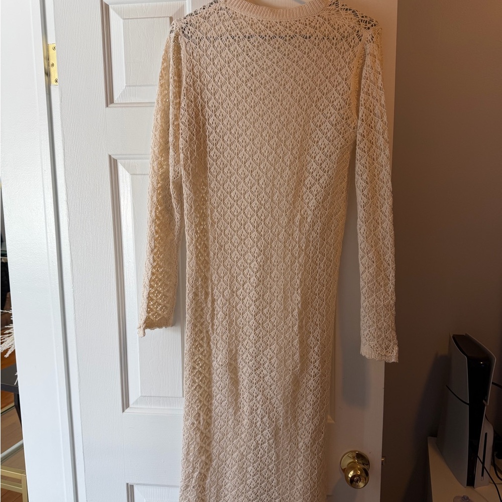 Elegant Cream Lace Dress